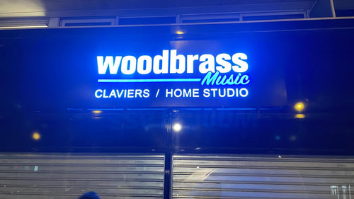 Enseigne lumineuse ajourée